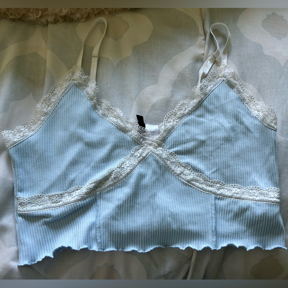 Cropped top H&M - DIVIDED
